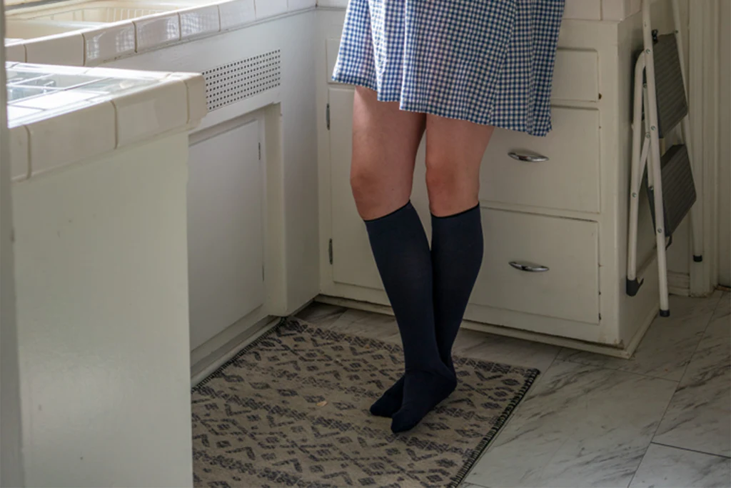 Foot Tingling: Causes and How Compression Stockings Can Help