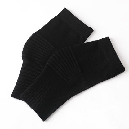 Light blue knee support sleeve promotional image showing thin knit style and coverage